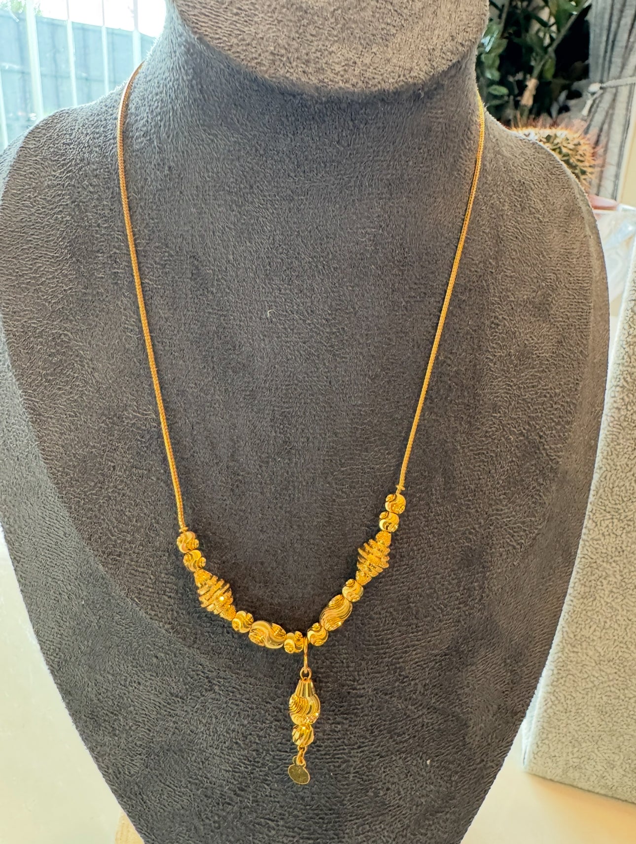 Ladies Necklace