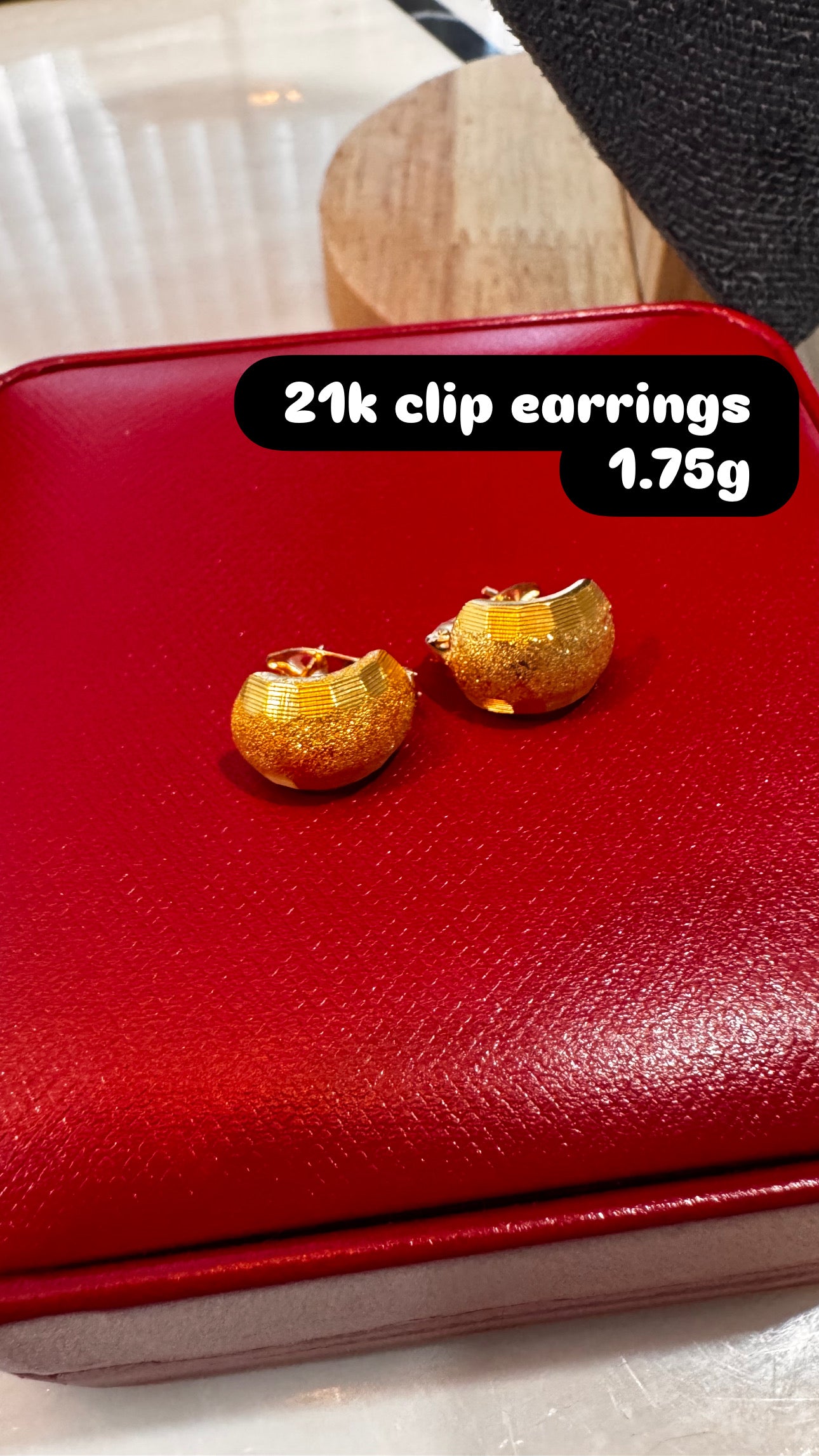 21k clip earring