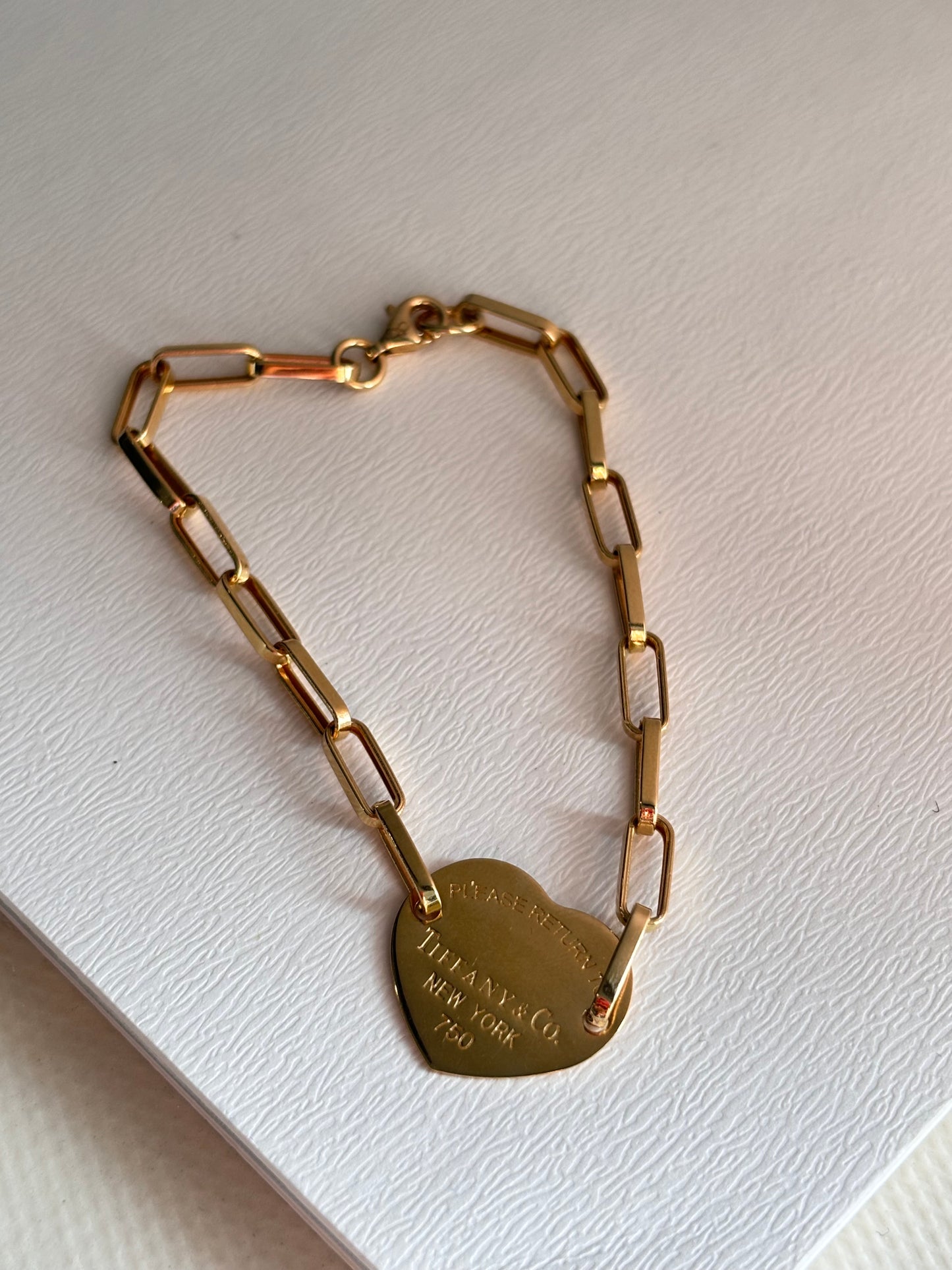 Cantered heart bracelet