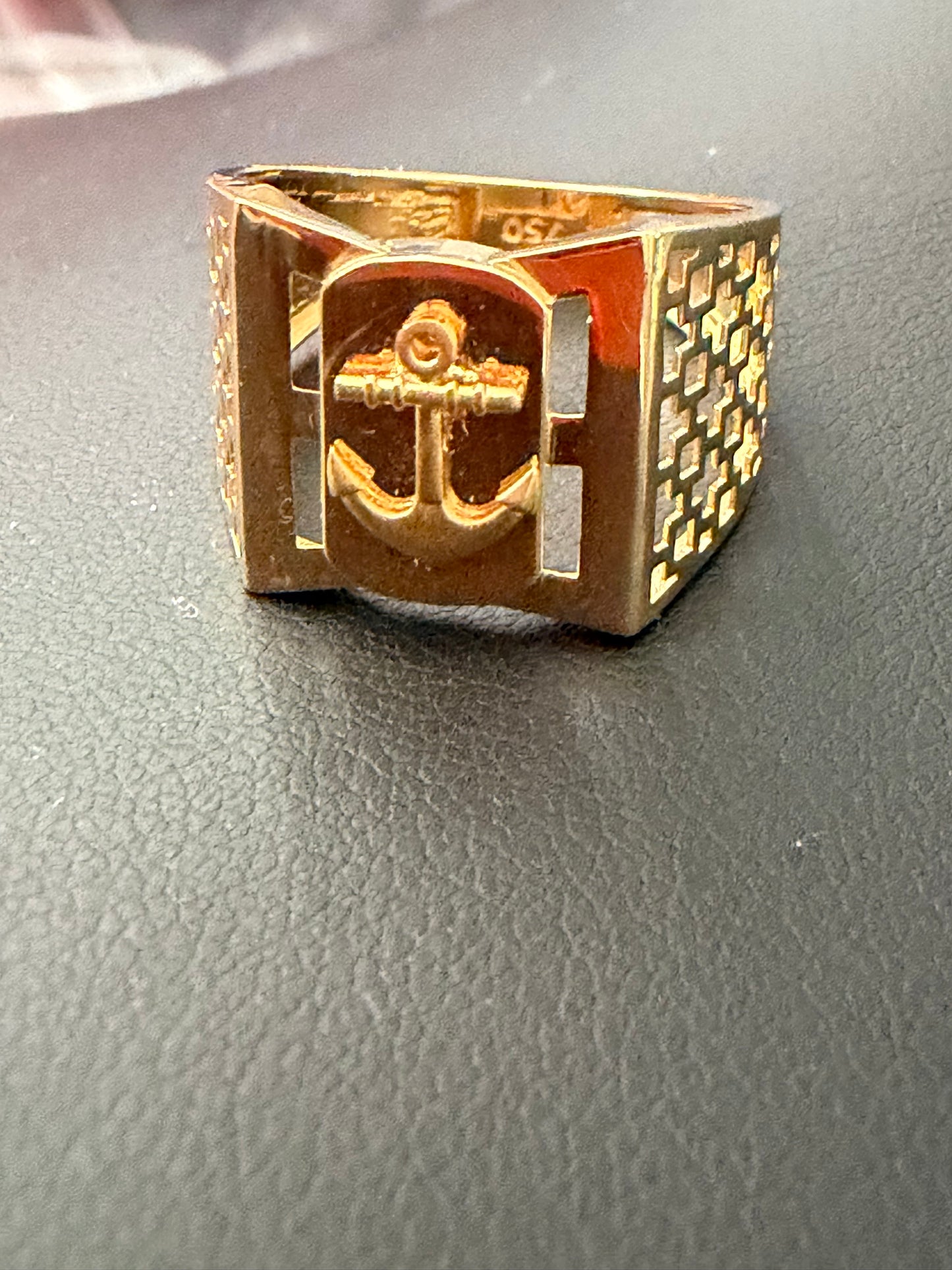 Men’s ring