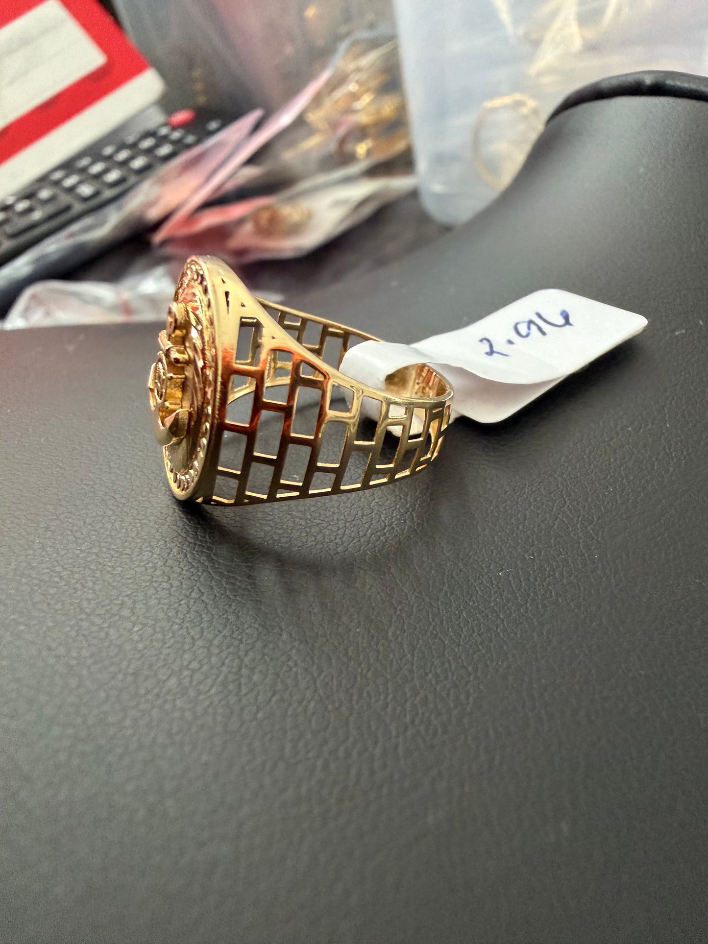 Men’s ring anchor design (oval face)