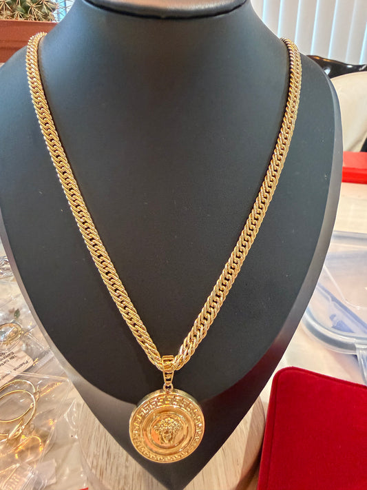 Cuban chain ( hollow ) with open back pendant
