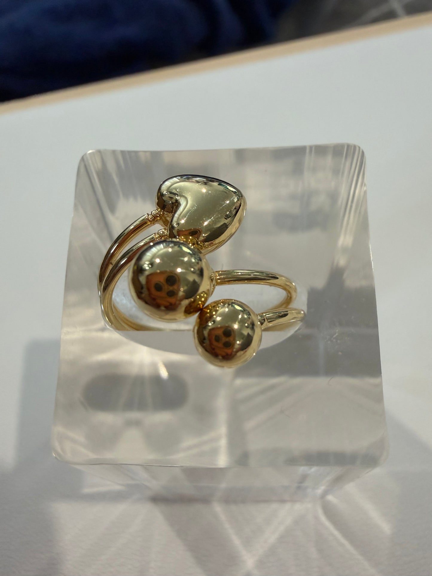 Ladies ring