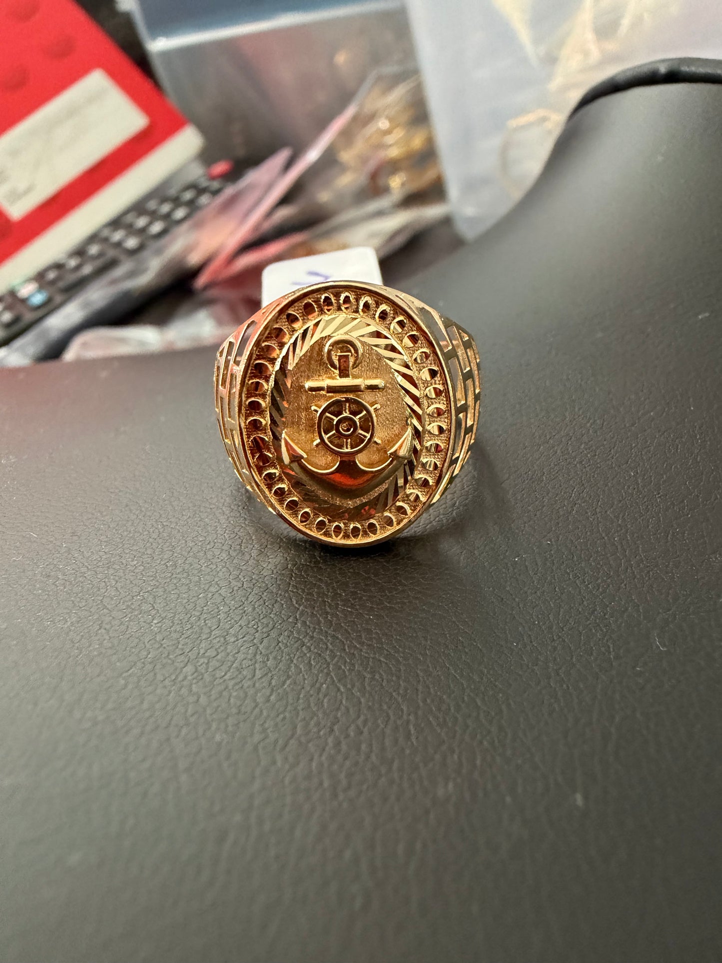 Men’s ring anchor design (oval face)