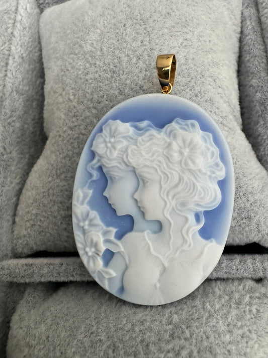 Blue agate pendant
