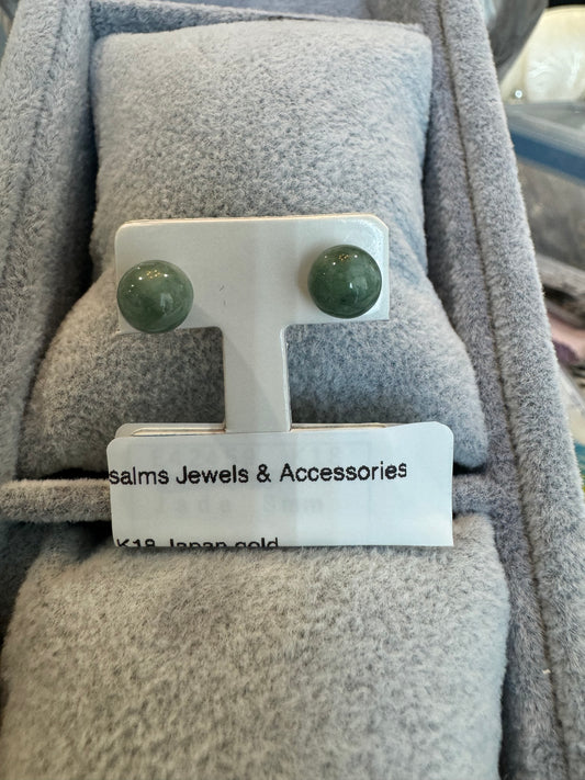 Jade stud