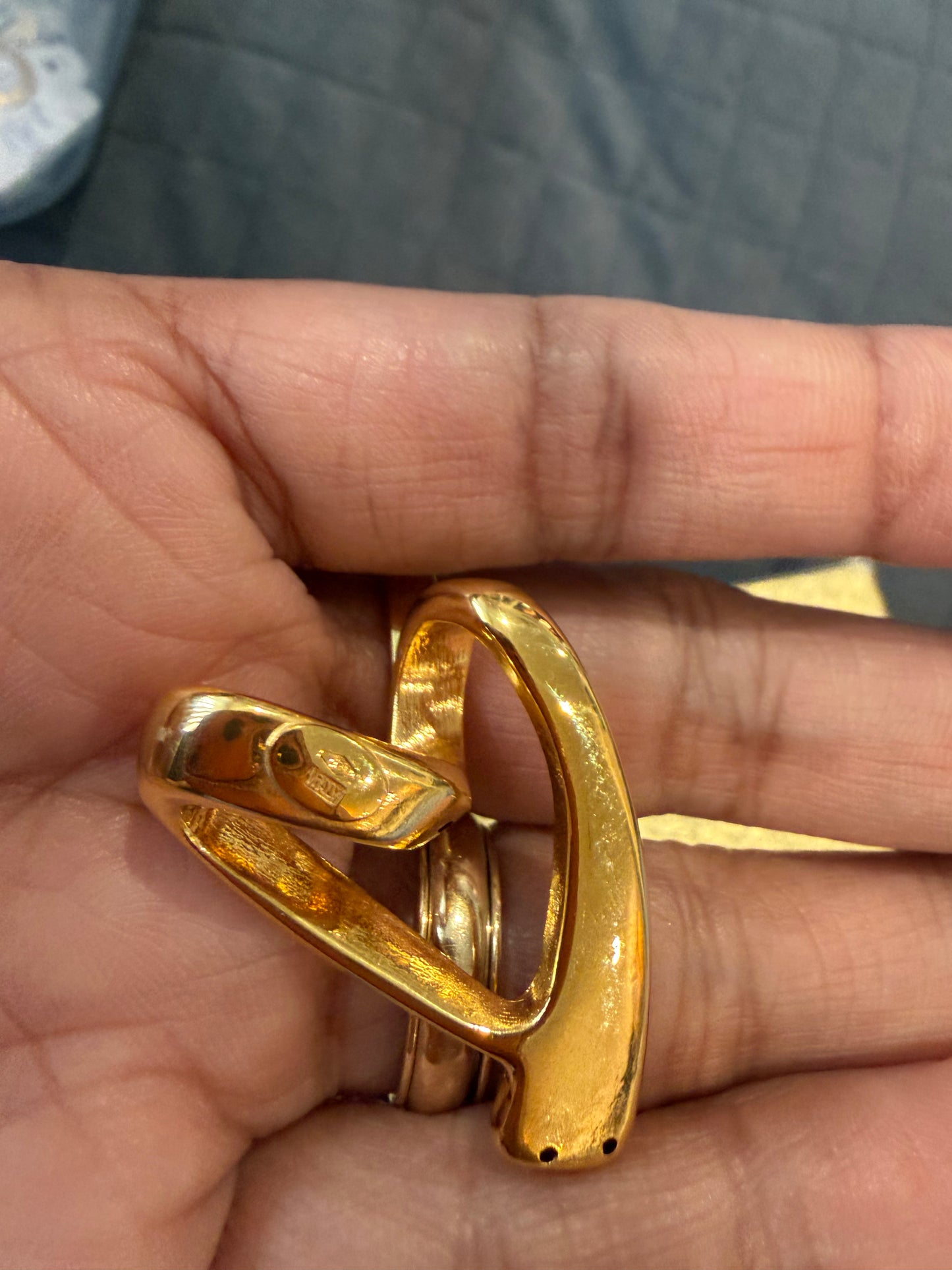 Open heart EF pendant